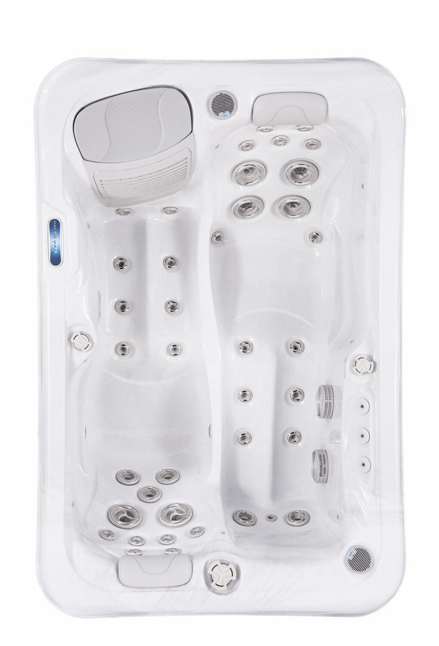 The Ara Plug & Play Hot Tub