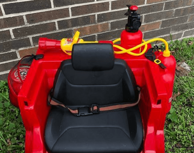 12V Fire Engine Ride On & Acc